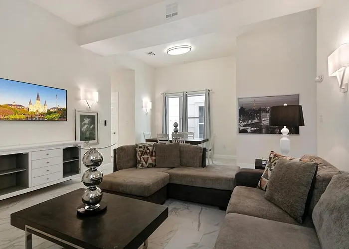 Breathtaking Condos Near French Quarter