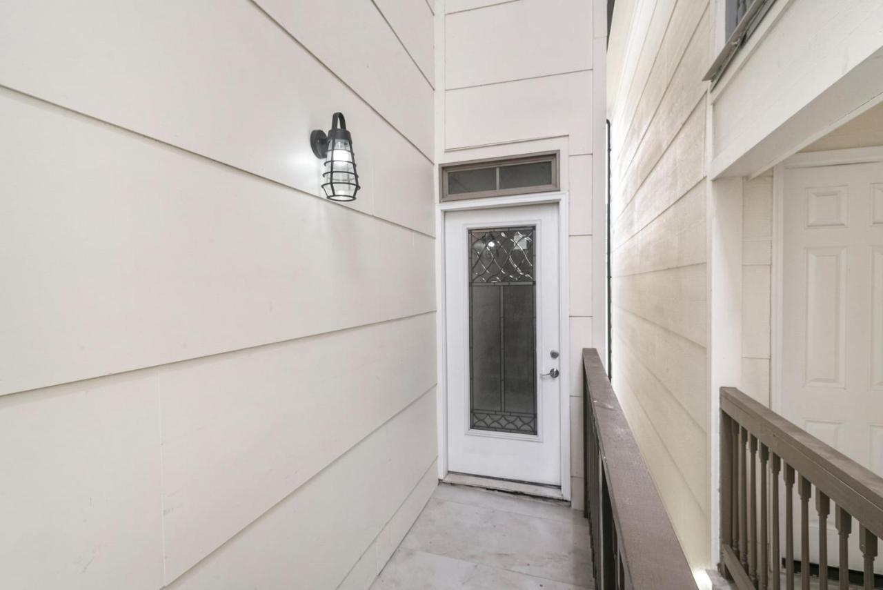 Breathtaking Near French Quarter Apartment New Orleans