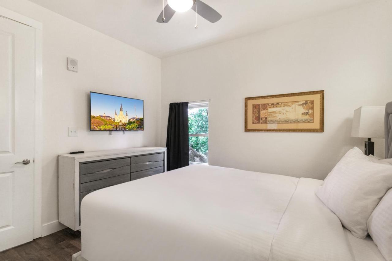 Breathtaking Near French Quarter Apartment New Orleans