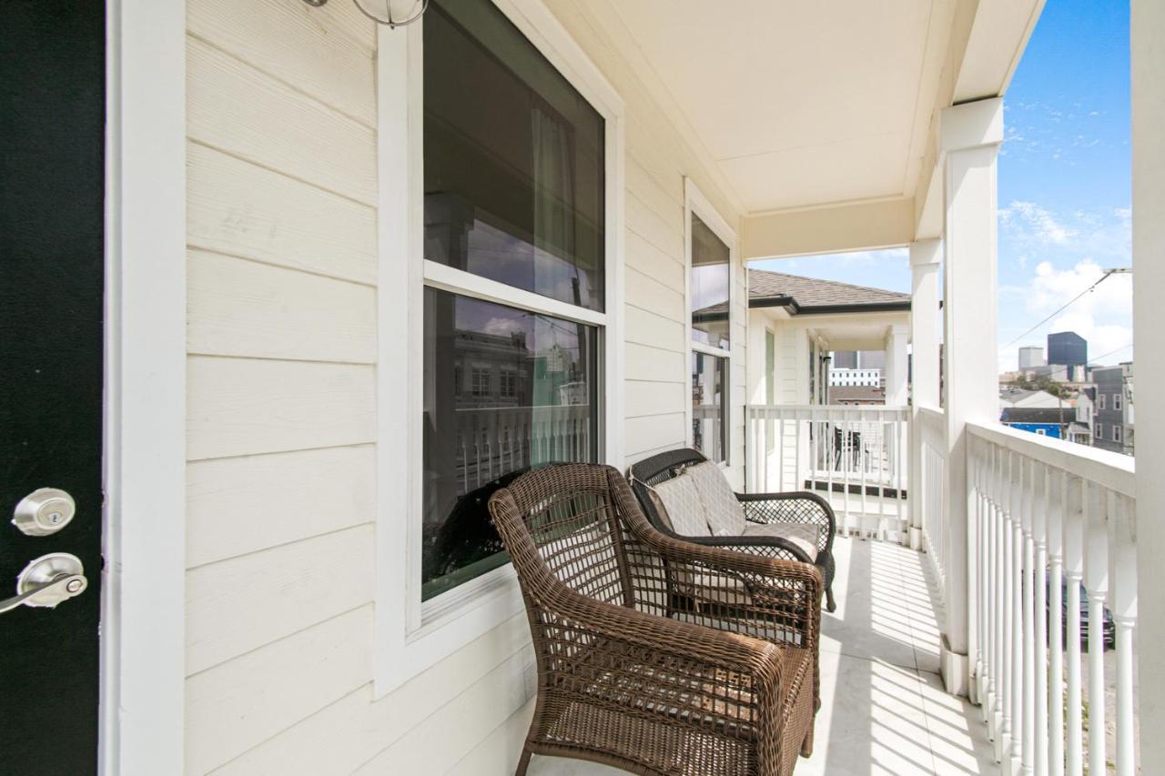 Breathtaking Near French Quarter Apartment